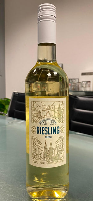 Riesling (exklusiv & limitiert): Kaufe 2 Flaschen Gin de Cologne 500ml und erhalte 1 Flasche Riesling gratis